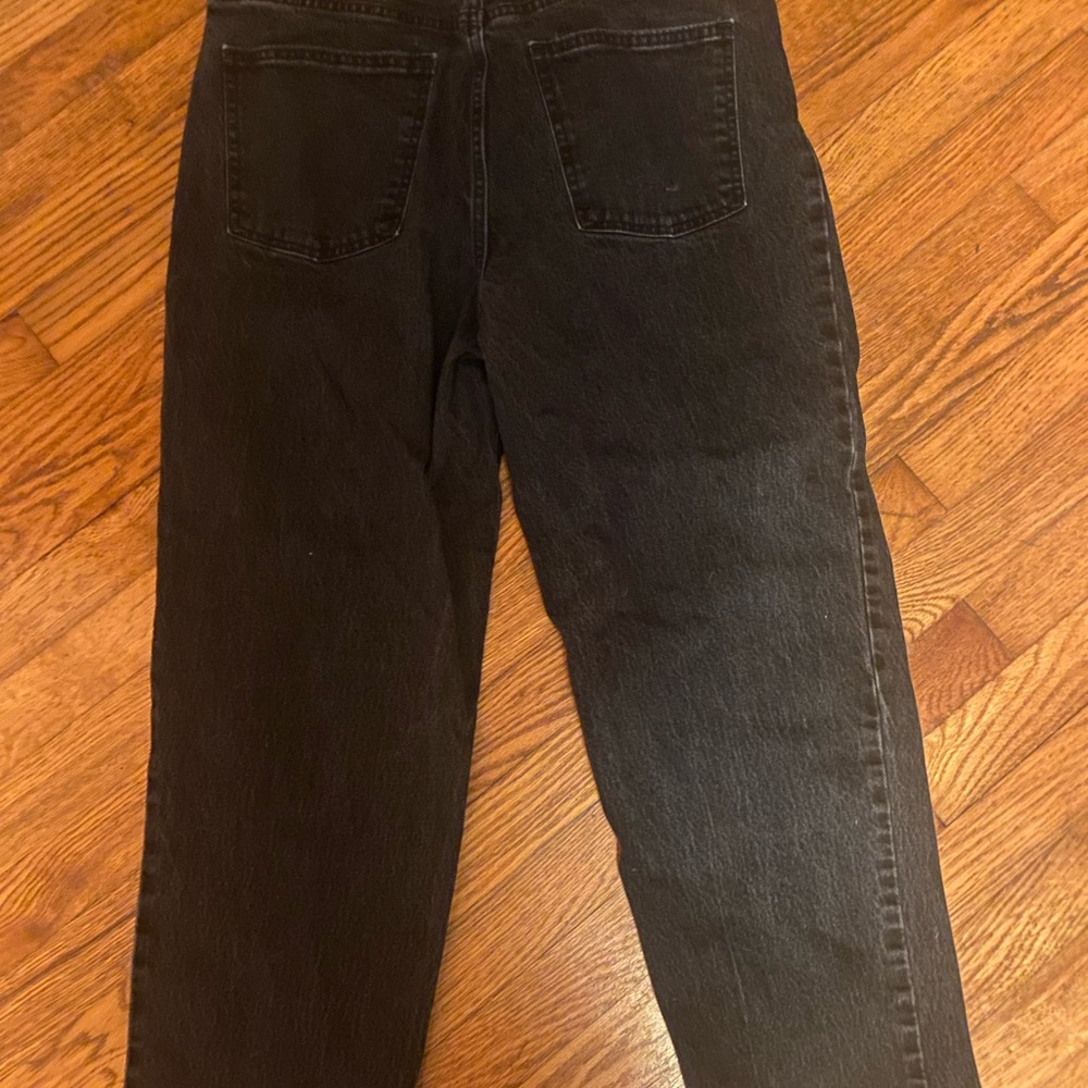Women’s Universal Thread Vintage Black Straight Leg Jeans Classic Fit - Picture 4 of 4
